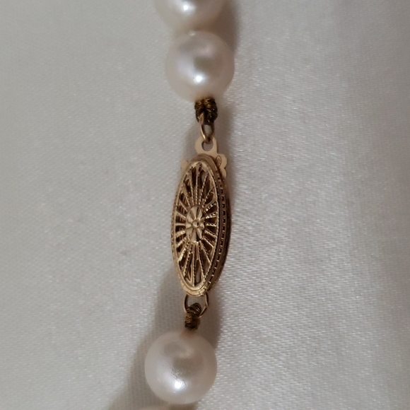 Genuine Pearl Necklace strand, Earrings and Ring - Picture 2 of 8